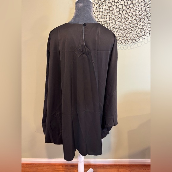 Uoozee - Batwing drape black dress - One size - Picture 3 of 6